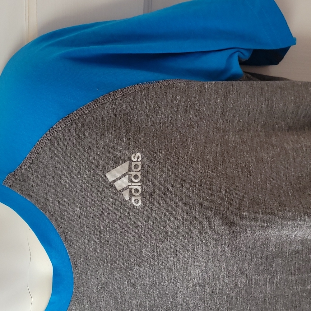 ADIDAS TEE - Picture 3 of 4
